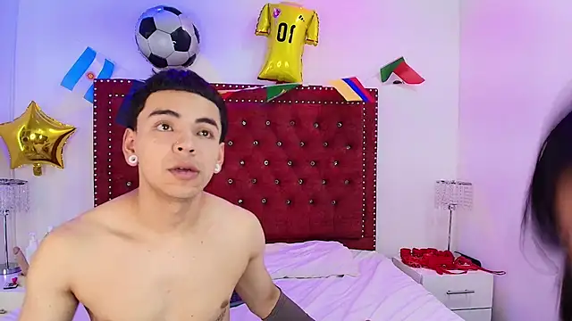 Jaden_and_sofia webcam