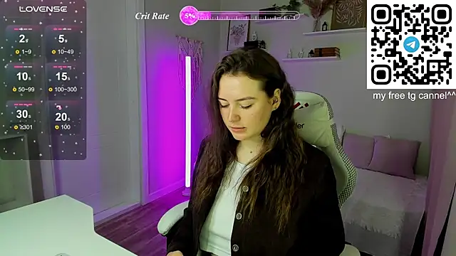 Laura_CollinsS webcam
