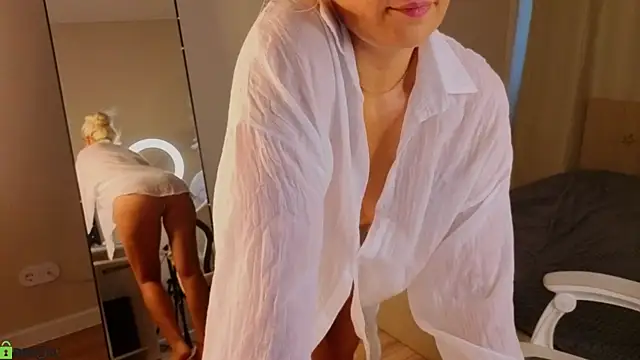 April_Nelson webcam