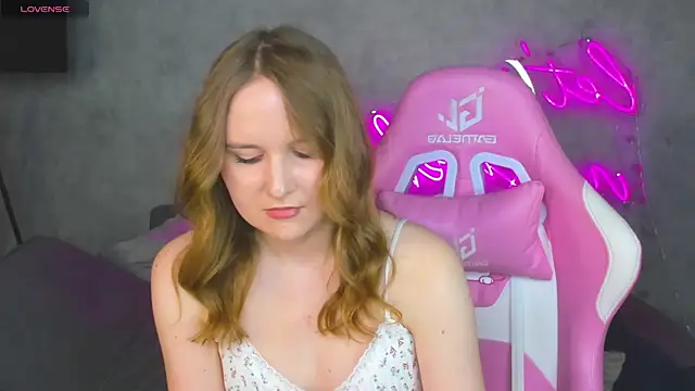 Emmaa_Kimm webcam