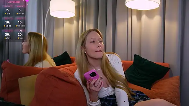_Mila_Luna_ webcam
