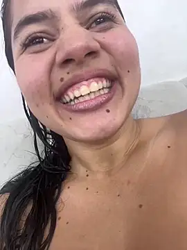 mulan_rousse (F teen) - dance twerk in the shower naked