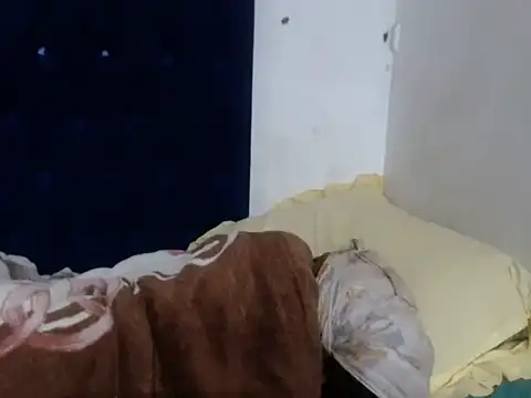 INNOCENTSLUT25 webcam