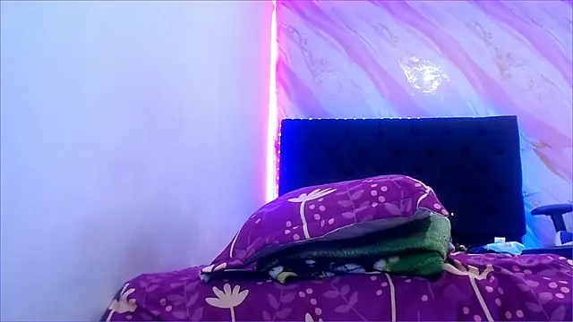 marian_bigtits webcam