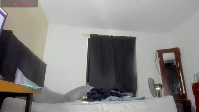 Zuan_zuan777 webcam