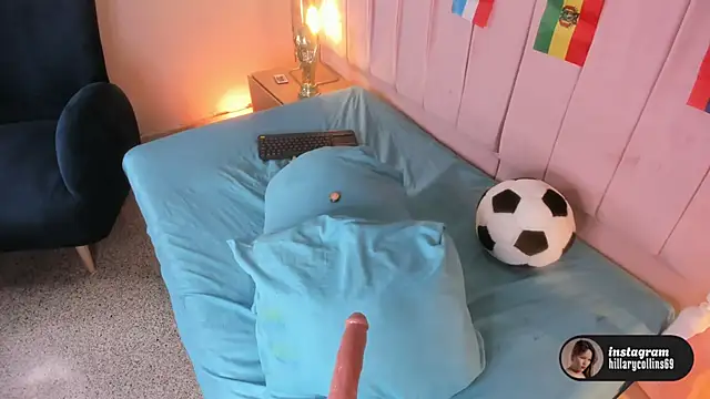 Hillary_Collins1 webcam
