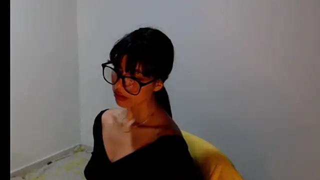 meganmiauu webcam