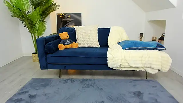 Issa_Belle18 webcam