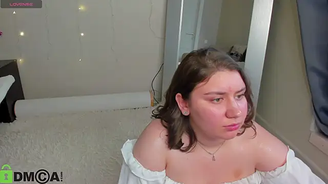 Velvet_Kisss webcam