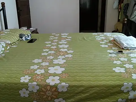 sixfeetslim webcam