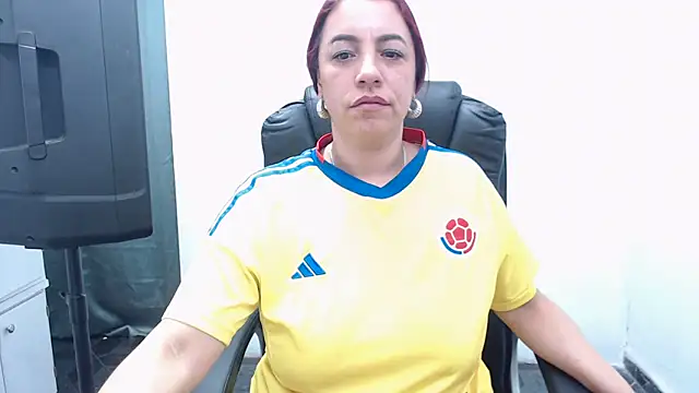 LAURA_CRAIZY webcam