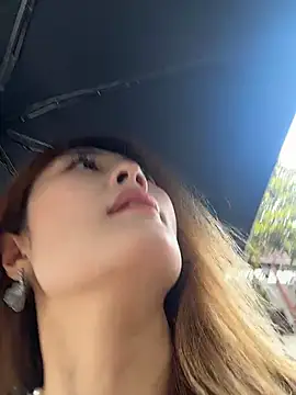 okgirl_23 (F milf) - 户外全身真空一小时