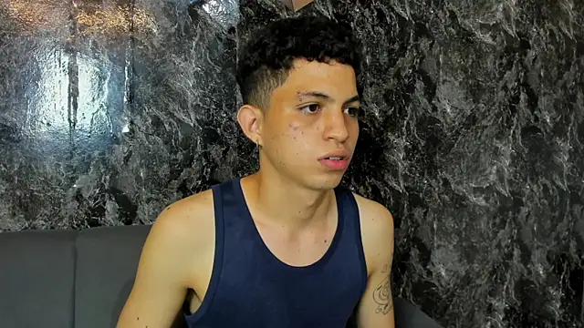 cameron_lux77 webcam