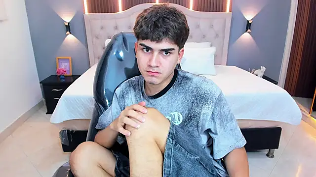 Tommy18__ webcam
