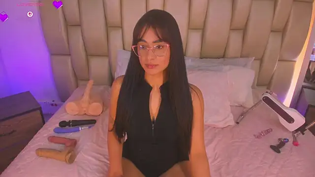 Sweet--Zoe webcam