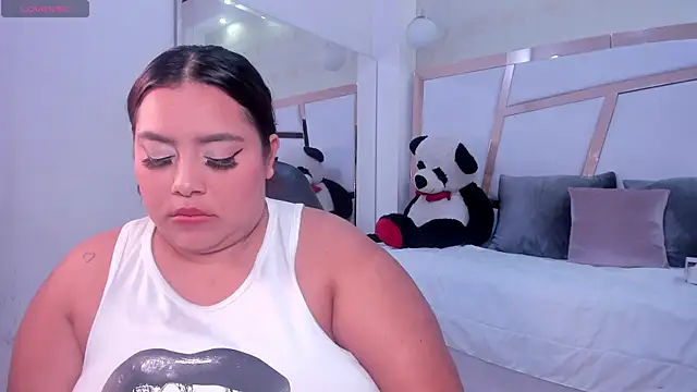 Watch tatikanyx live on EroticFlix - High definition streams