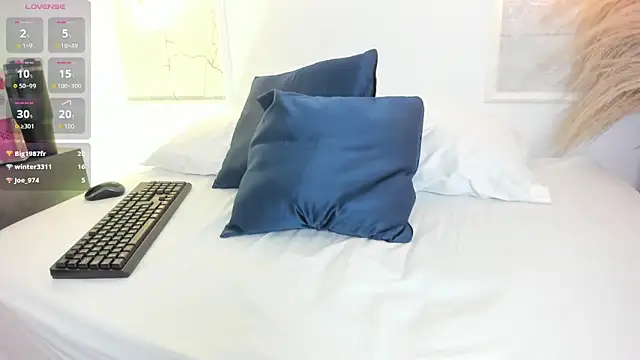 Watch cristina_gallardo live on EroticFlix - High definition streams