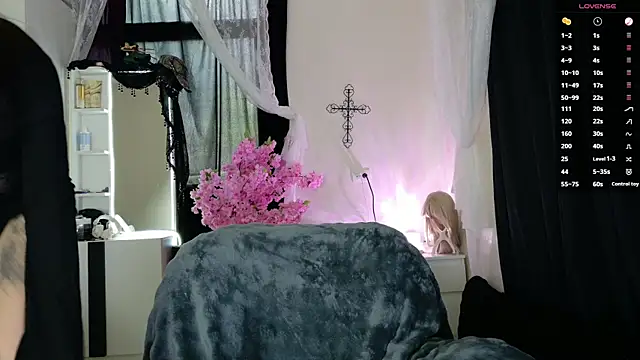 Watch Lein_Bone live on EroticFlix - High definition streams
