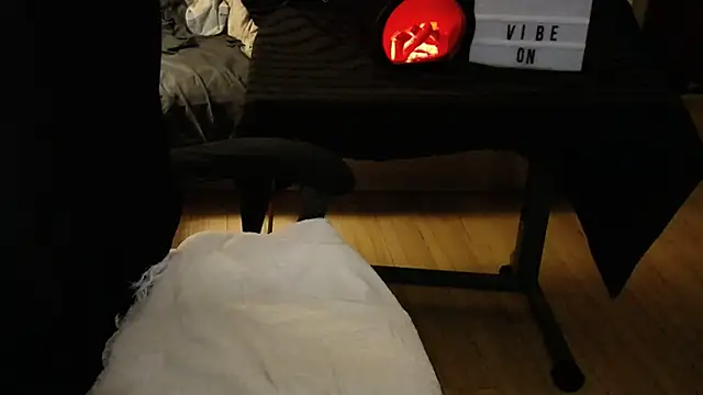 angecornuXO webcam
