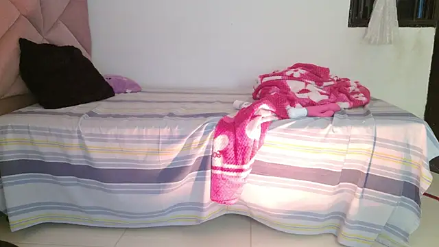 Watch eva_sin18 live on EroticFlix - High definition streams