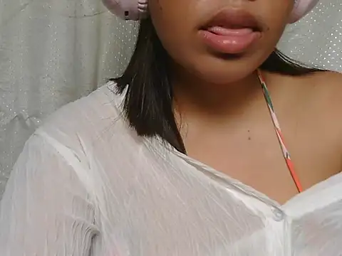 chubbybutty - ChubbyButty's free webcam - UK Sex Cams