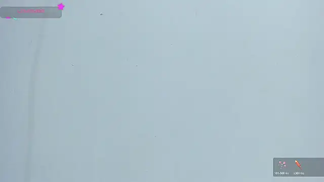 MissCurvyTop webcam
