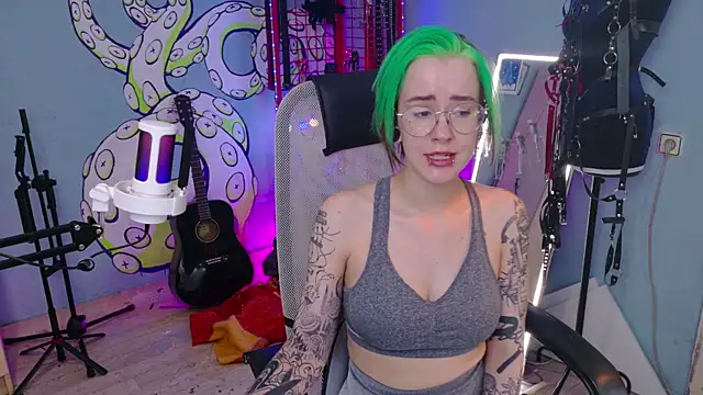 Cumpotik_Eve webcam
