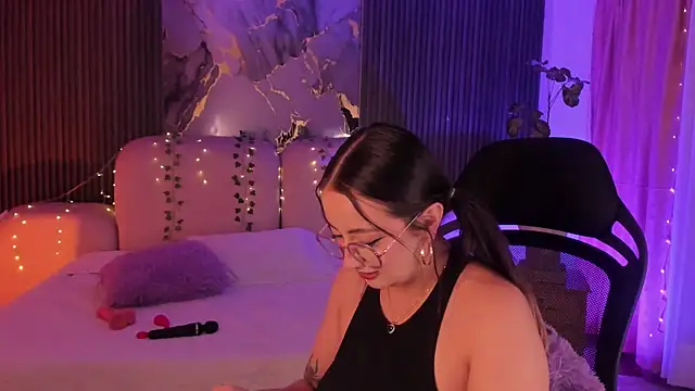 SarahCastro1_ webcam