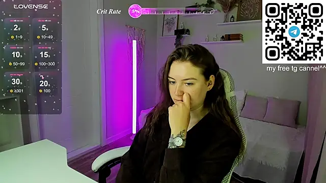 Laura_CollinsS webcam