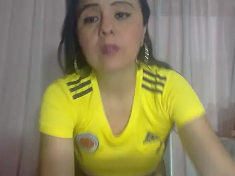 MellanyEvans webcam