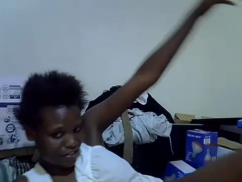 cute_aliyah webcam
