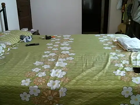 sixfeetslim webcam