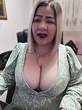 Dalessa_Bigtits webcam