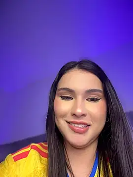 ArianaHilton_ live cam on StripChat