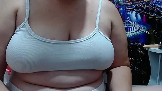 tila_nastyy webcam