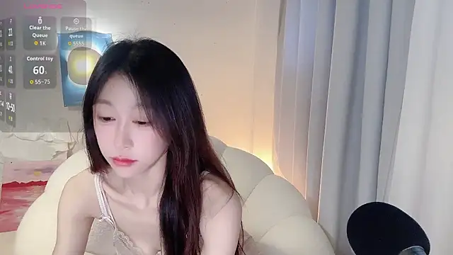 Watch mistylana_ live on EroticFlix - High definition streams