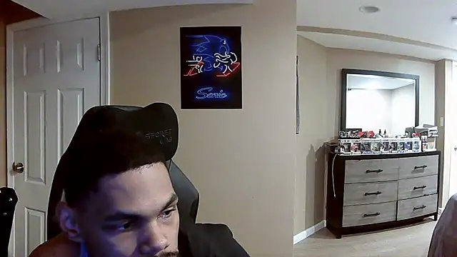 Neovergil0 webcam