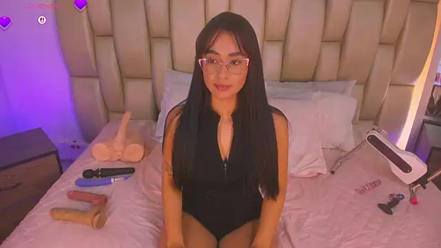Sweet--Zoe live cam on StripChat
