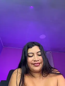 LunaaRosse webcam