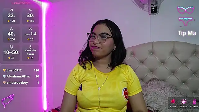 Watch valeria_martinez19 live on EroticFlix - High definition streams
