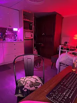 urpuppymoon webcam