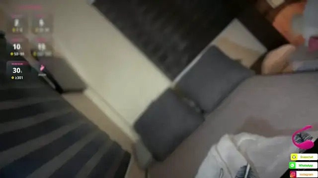 bella_maxwel webcam
