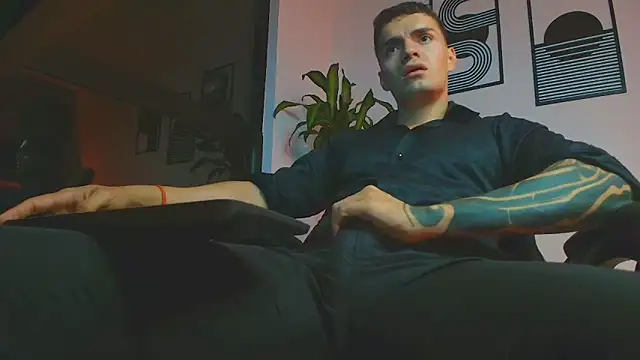 ALPHA_DOMINUS_ webcam