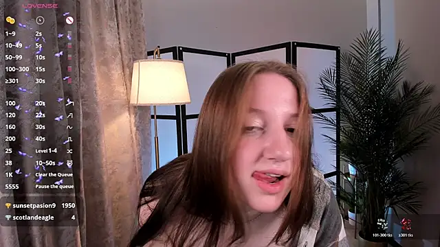 Watch Elisabeth_Binder live on EroticFlix - High definition streams