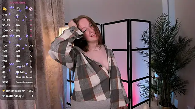 Watch Elisabeth_Binder live on EroticFlix - High definition streams