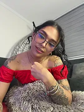 Vyna - Trans webcam sex chat