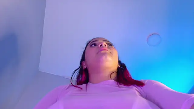 NicolleTaylor webcam