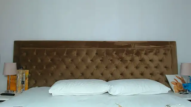 Watch Aylinhoney08 live on EroticFlix - High definition streams
