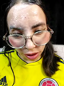 valentina_swallow webcam