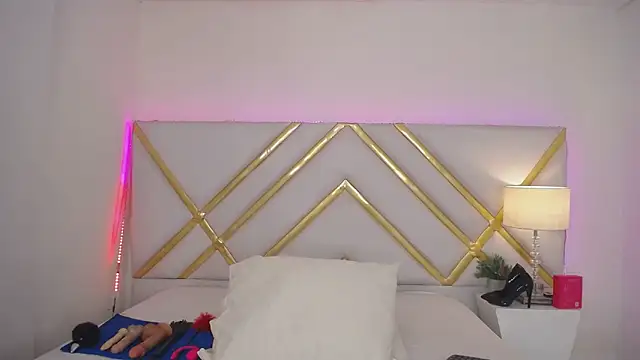 laila_stilwiills webcam